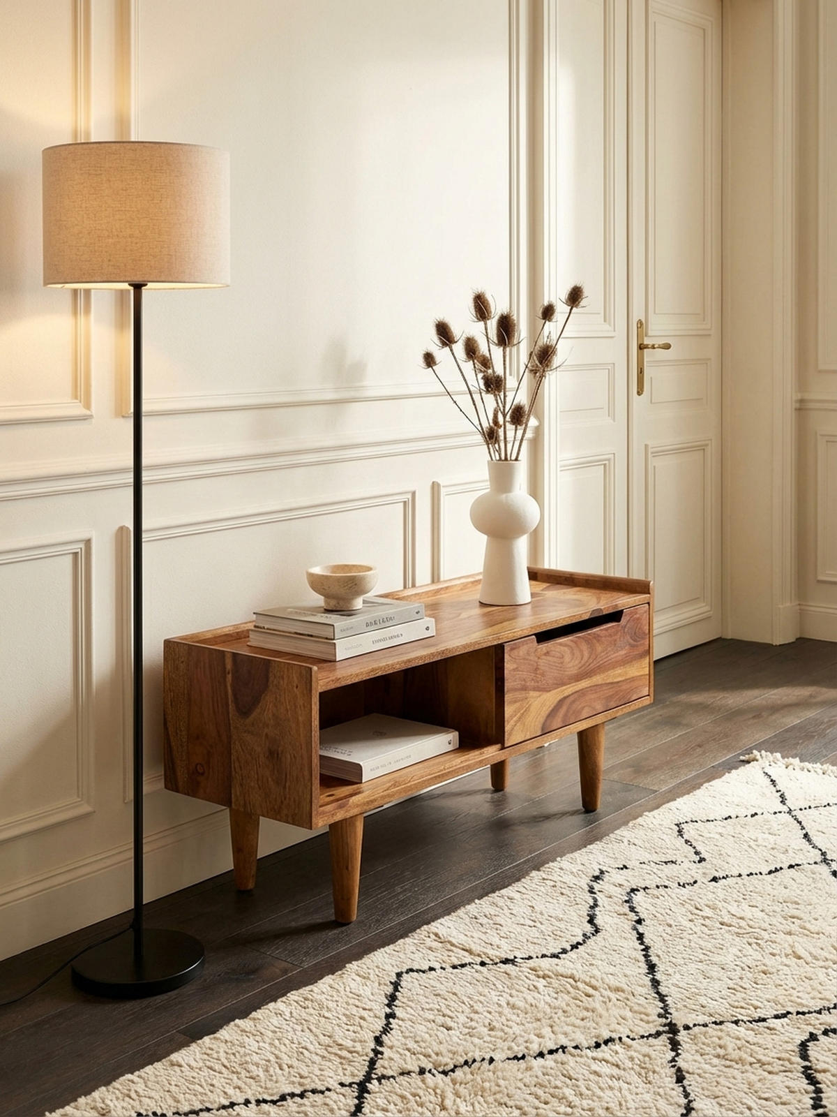 LOWBOARD Massivholz Modern Stil für Fernseher bis 50 Zoll mit Schiebetür und 2 Fächern - Braun, Holz (95/44/34cm) - KADIMA DESIGN