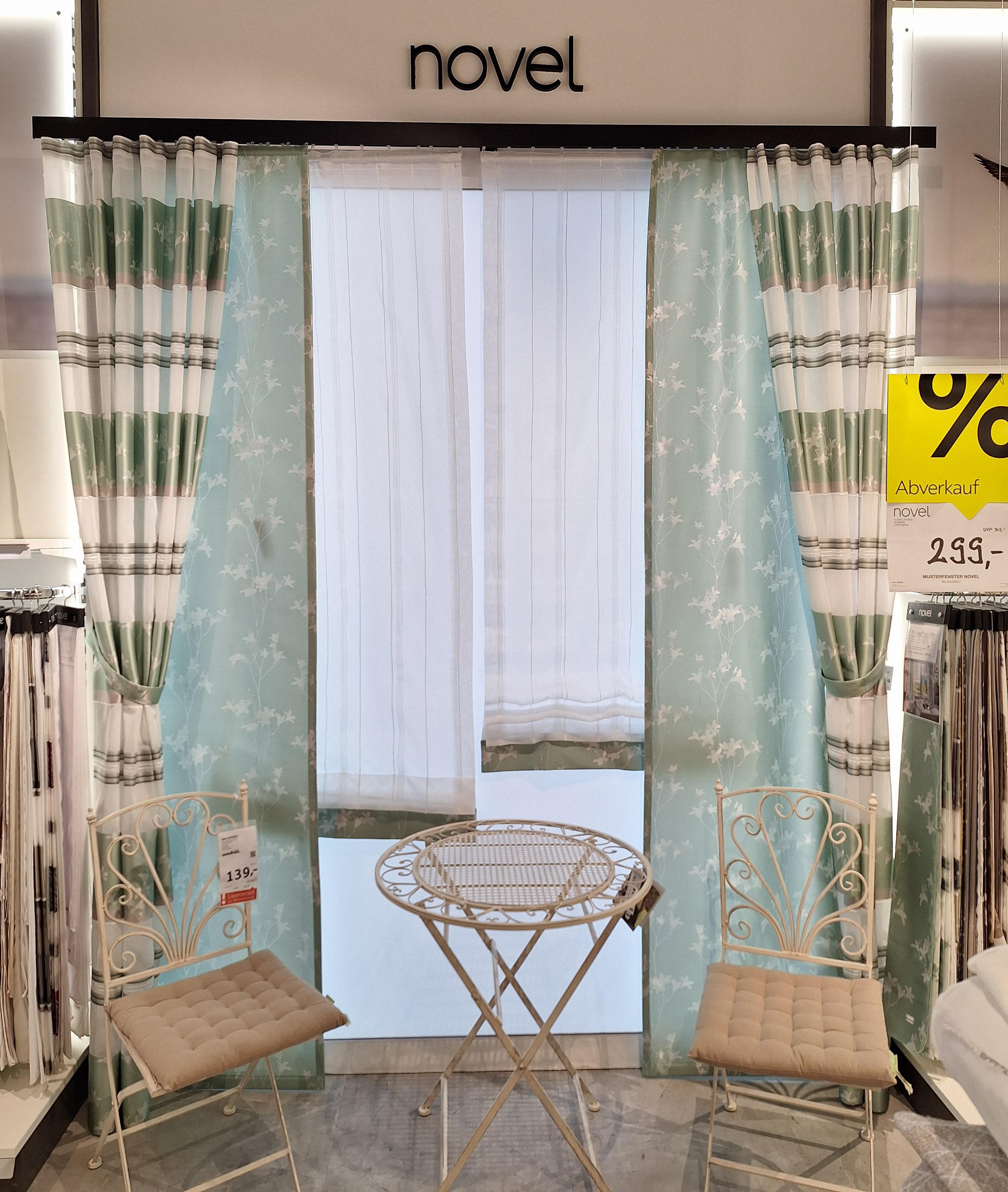 Musterfenster