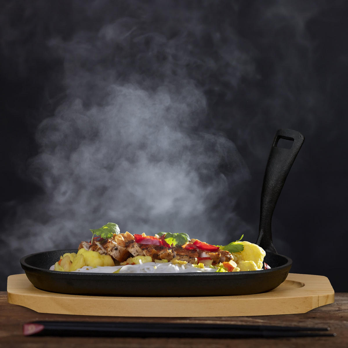 2XSERVIERPFANNE - Schwarz, Holz/Metall - Relaxdays
