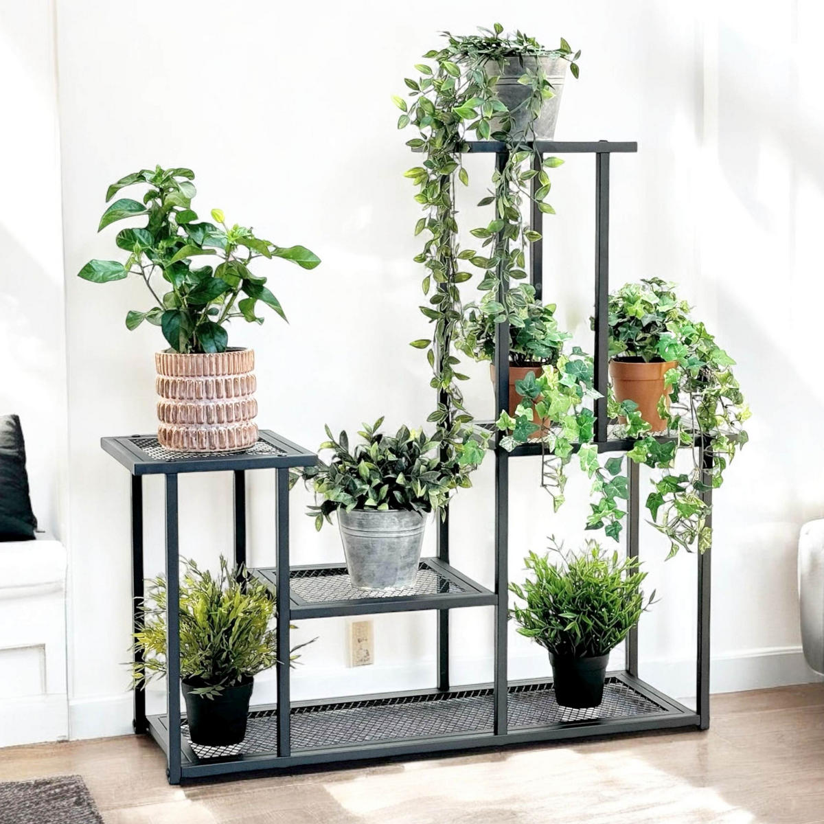 DANDIBO Blumenregal indoor Metall Schwarz 4 Ebenen 96579 Blumentreppe Modern Pflanzentreppe Design Pflanzenregal - Schwarz, Metall (77/82/25cm) - DanDiBo