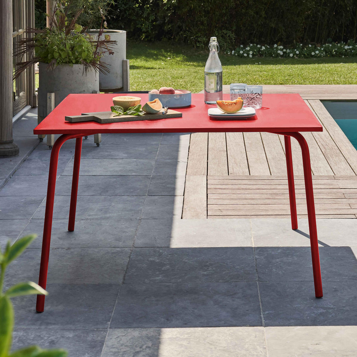 GARTENTISCH , Rot - Rot, Metall (120/120/72cm) - Oviala