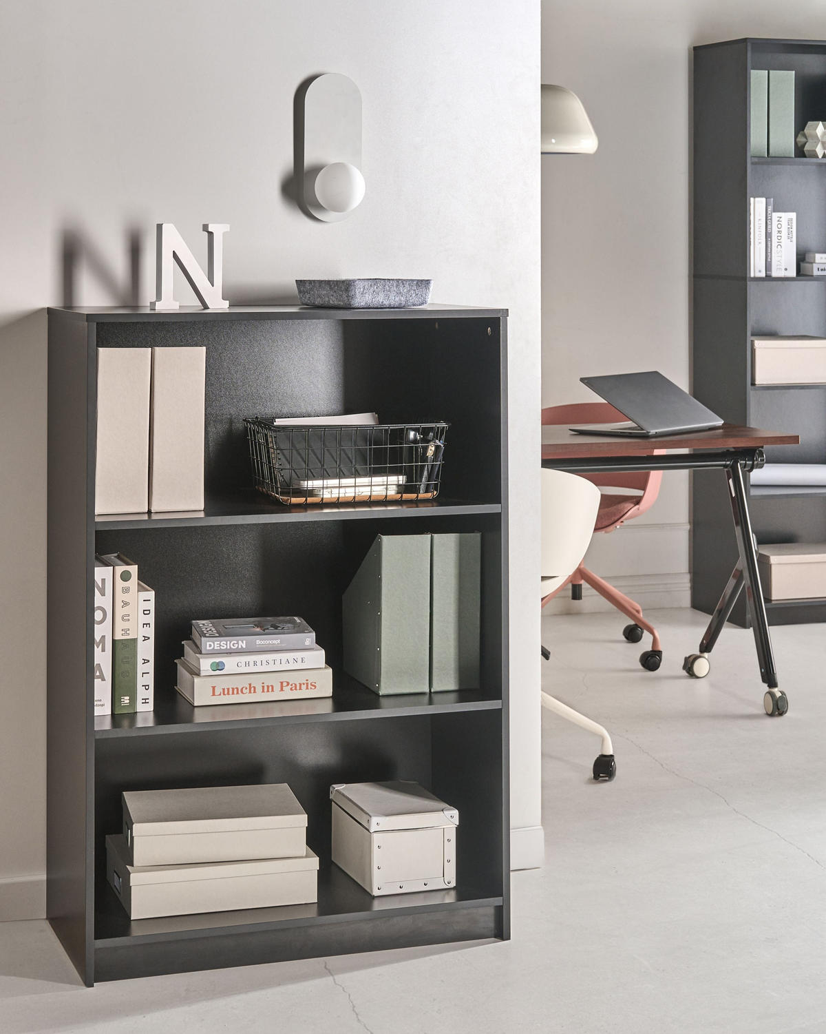 BÜCHERREGAL mit 3 Ebenen 117 cm Schwarz Zehna - Schwarz, Holzwerkstoff (80/117/40cm) - Beliani