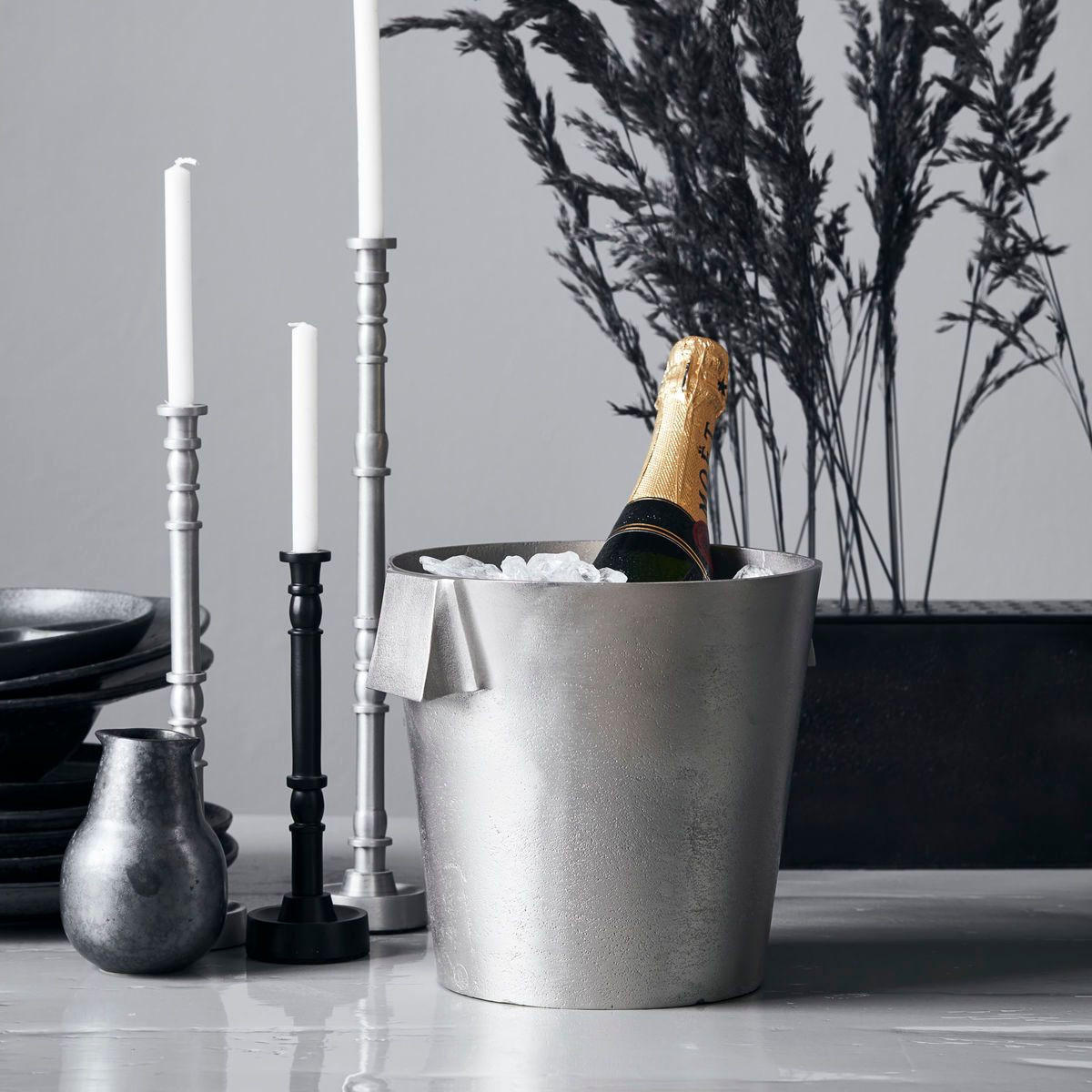 WEINKÜHLER Buck aus gebürsteten Aluminium in Silber 21 cm - Silberfarben, Metall (21/21cm) - House Doctor