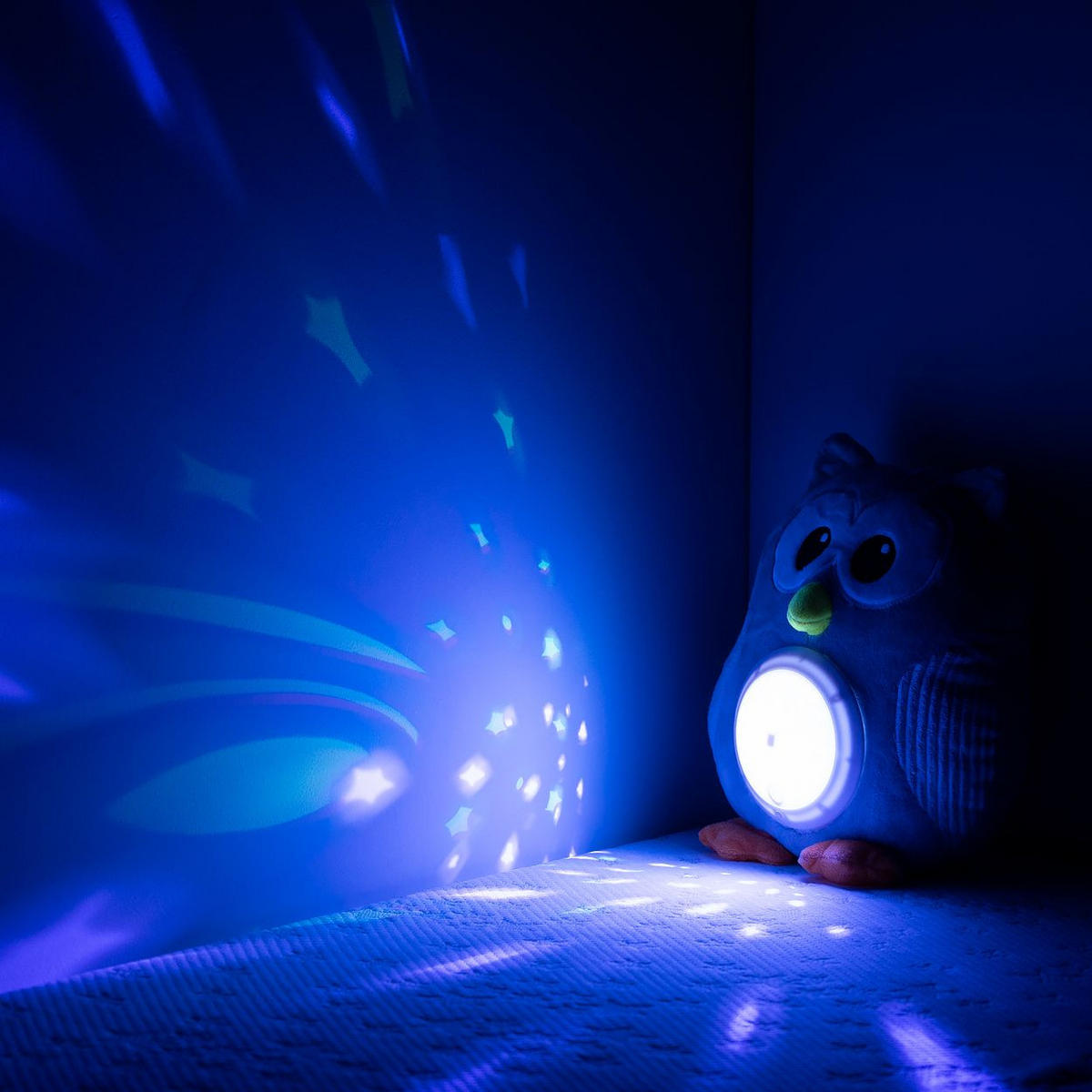 MUSIKSPIELZEUG Spieluhr-Plüschtier PIL0250 grau 100% Polyester, Melodien, Projektor, Lichter, waschbar, Lernspielzeug - Grau, Textil (21/24/16cm) - Chipolino