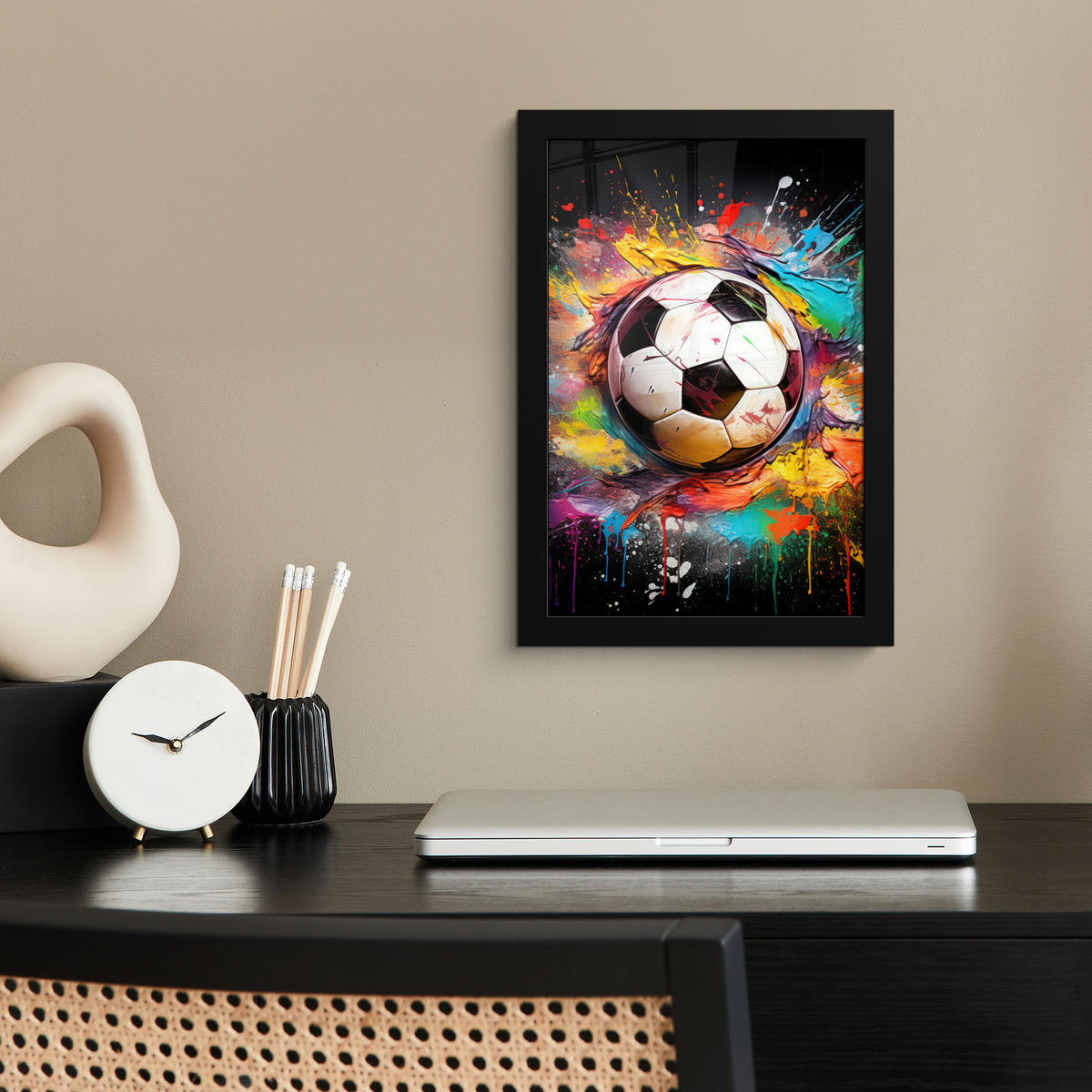 GERAHMTES BILD Fußball - Farbe - Farben - Schwarz - Weiß 20x30 cm - Weiß, Papier (20/30cm) - MuchoWow