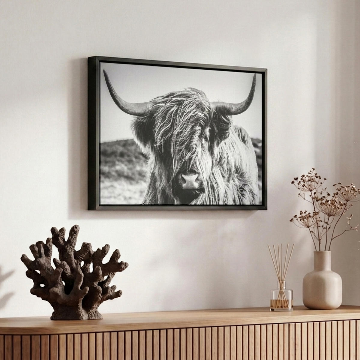 LEINWAND Bilder mit Rahmen - Kuh - Schottischer Hochländer - Schwarz - Weiß - Tier - Natur - Wildtiere - 30x20 - Schwarz, Textil (30/20cm) - MuchoWow