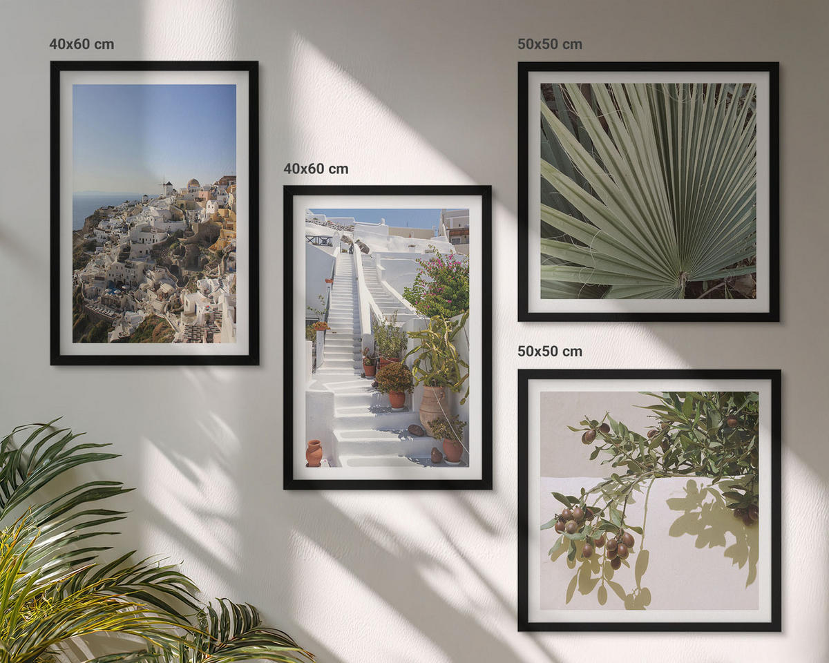 BILDER SET 4er Set - 50x50 cm & 40x60 cm Schwarzer Rahmen - Weiße Treppe mit Blick auf Santorini - Schwarz, Kunststoff (50/50cm) - TULUP