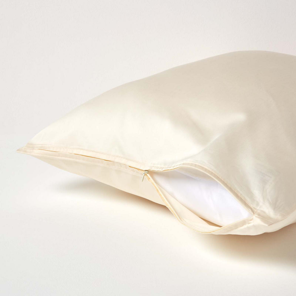 BIO-KISSENBEZUG Satin, Fadendichte 400 - Creme, Textil (60/60cm) - Homescapes