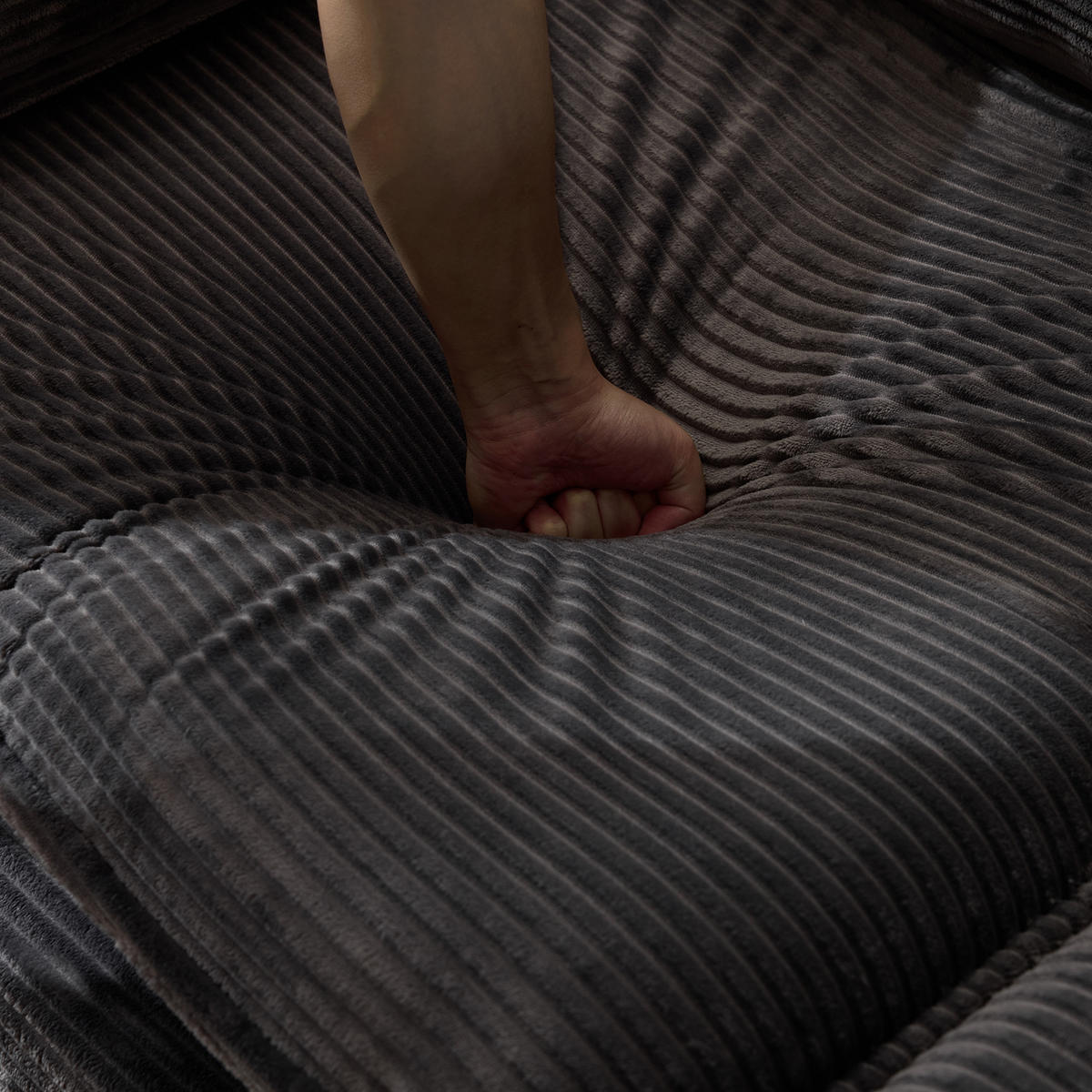 2-SITZER-SOFA Gemütlich und geräumig, geeignet für Wohnzimmer/Schlafzimmer - Grau - Grau, Textil (75/85/176cm) - KOMHTOM