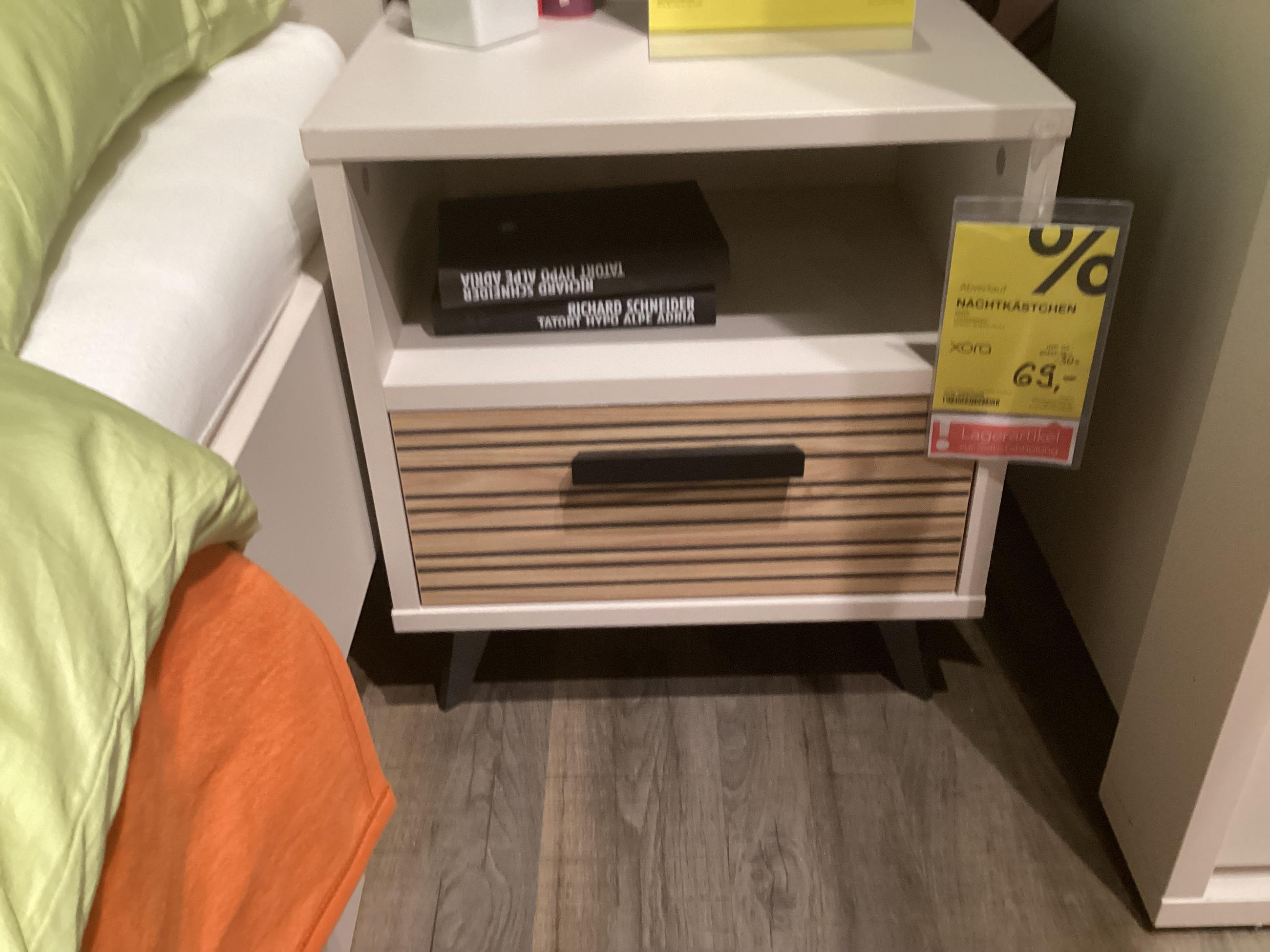 Nachtkästchen Bravo - Xora