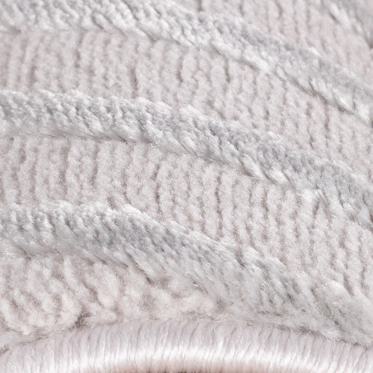 TEPPICH Kurzflor Skulptural Modern Waschbar Schlafzimmer Strapazierfähig Silber 140x200 cm – ILLER - Silberfarben, Textil (140/200cm) - KADIMA DESIGN