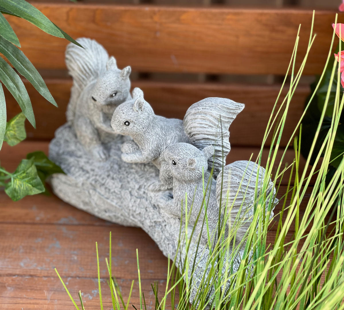 STEINFIGUR 3 Eichhörnchen auf Stamm frostfest Steinguss - Grau, Stein (22/14/8cm) - stoneandstyle
