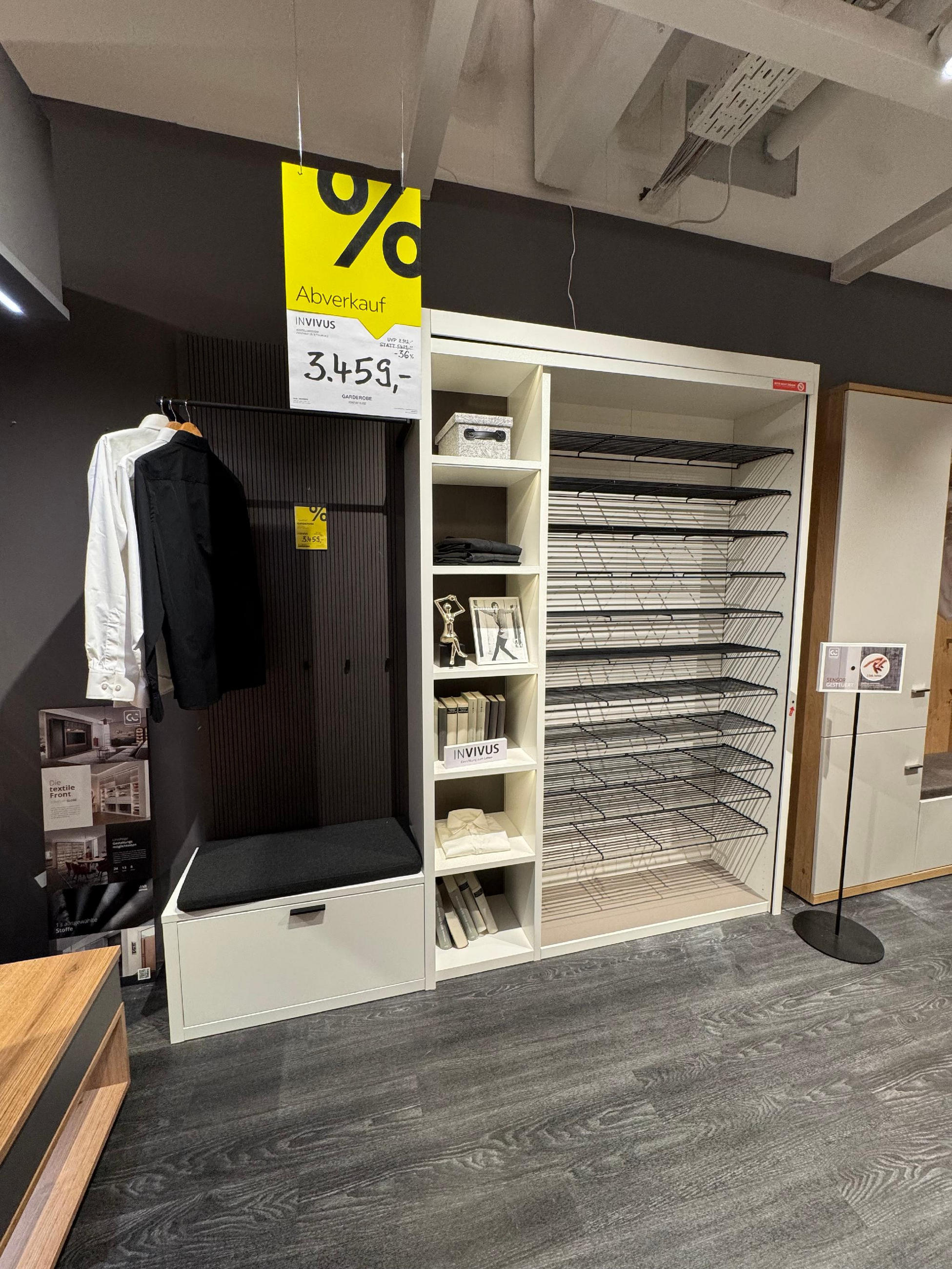 GARDEROBE  INVIVUS - Invivus