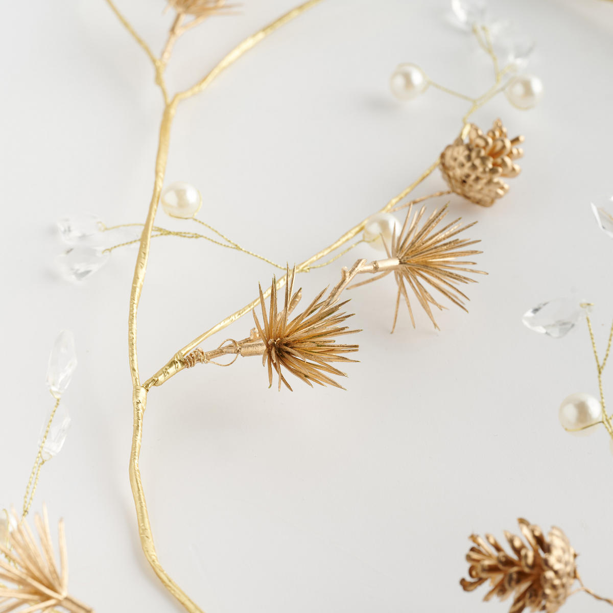 GIRLANDE SOELE, 150x30x12 cm, Gold, Weihnachtsgirlande, Weihnachtsdekoration, Weihnachtsdeko, Deko Wohnzimmer, Winter Christmas, XMAS Geschenk - Goldfarben, Kunststoff (150cm) - home&you