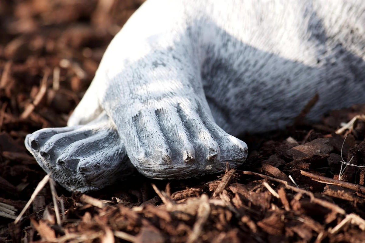 STEINFIGUR Robbe Seehund, Frostfest, massiver Steinguss - Grau, Stein (32/11/16cm) - stoneandstyle