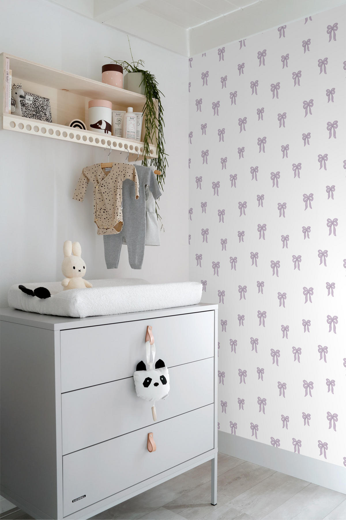 TAPETE kleine Schleifen 50 x 900 cm - Weiß, Papier (50/0.1cm) - ESTAhome