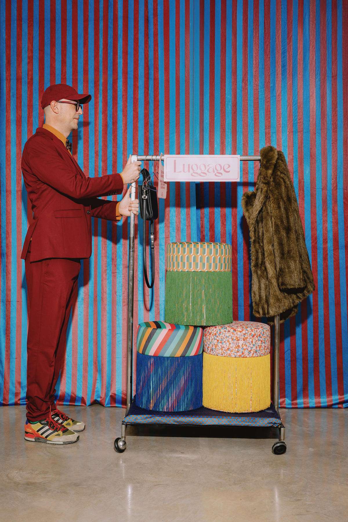 POUF aus Samt OTTOMANE - Grün, Textil (35/45/35cm) - RNT By Really Nice Things