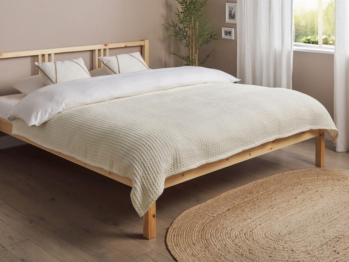 DECKE Beige 150 x 200 cm Chagyl - Creme, Textil (150/200cm) - Beliani