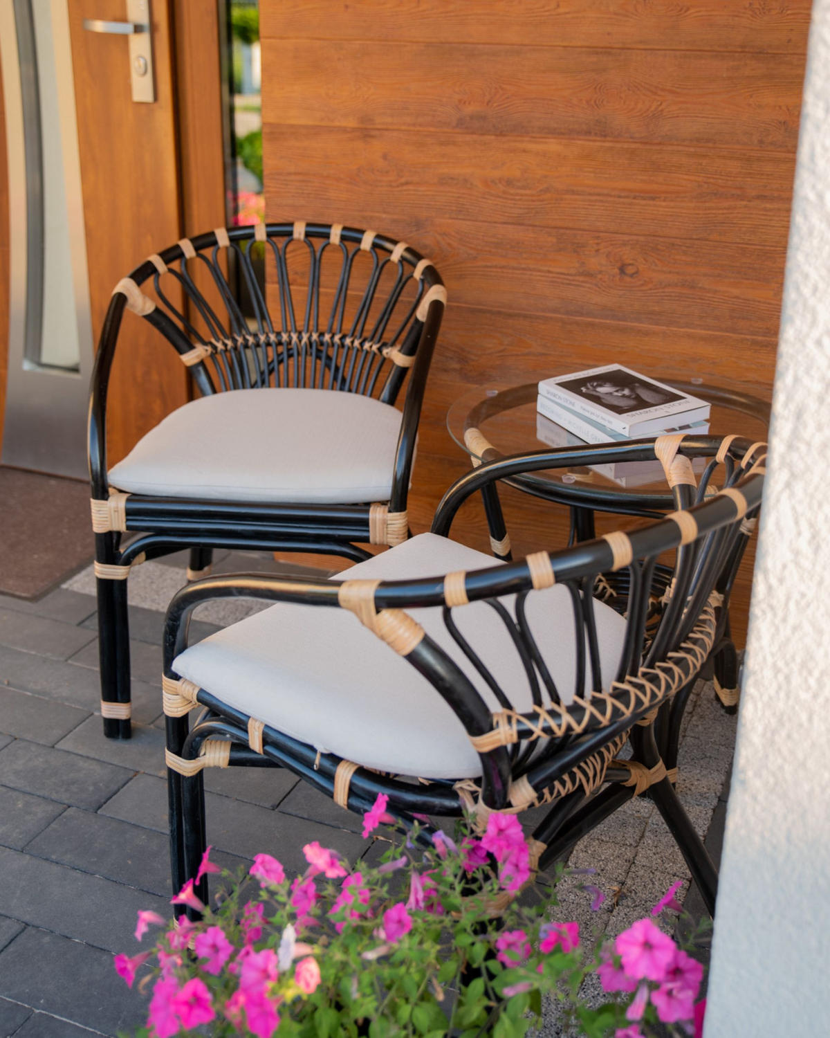 BISTRO SADA Černá/Světlejší Odstín dřeva Pecorini - černá/světle hnědá, přírodní materiály - Beliani