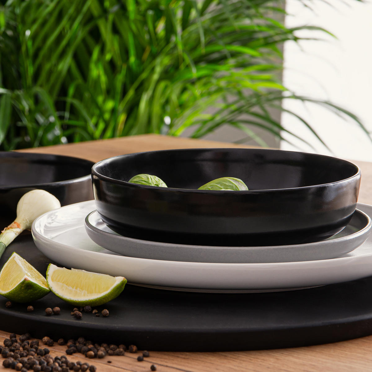 TAFELSERVICE VICTO 6 Personen 18-tlg matt Schwarz, Weiß, Grau - Schwarz/Weiß, Keramik (27/2/27cm) - KONSIMO®