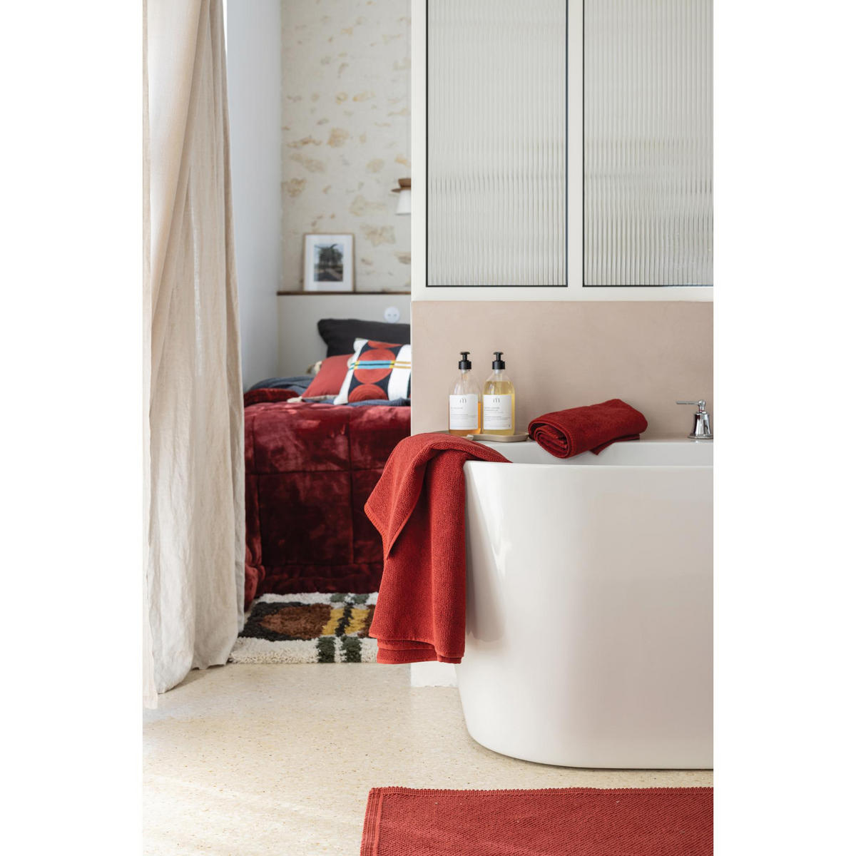BADETUCH Bora geranie 90 x 150 cm - Rot, Textil (90/150cm) - Vivaraise