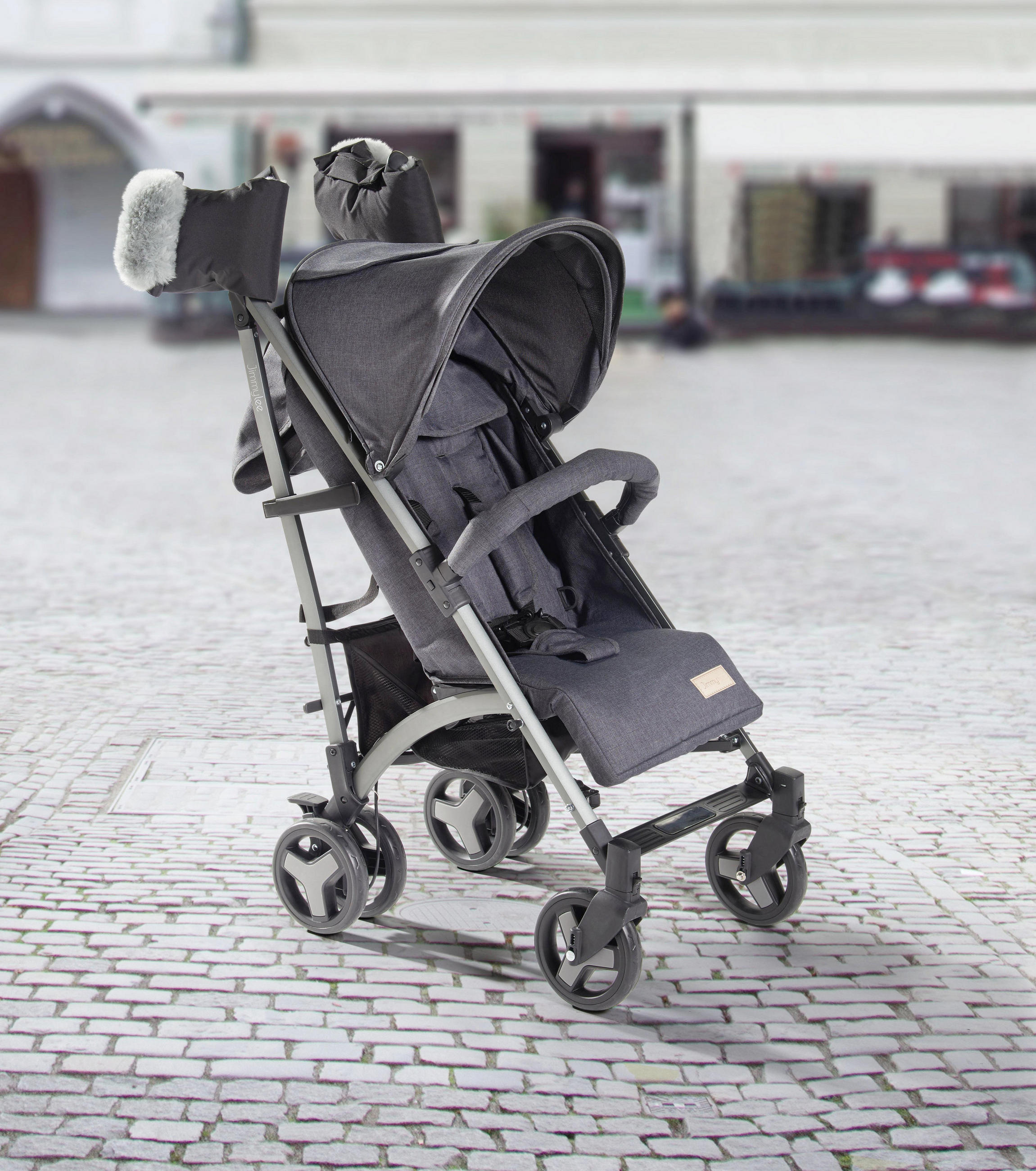 Športni otroški vozički z dežnikom so priljubljena izbira.