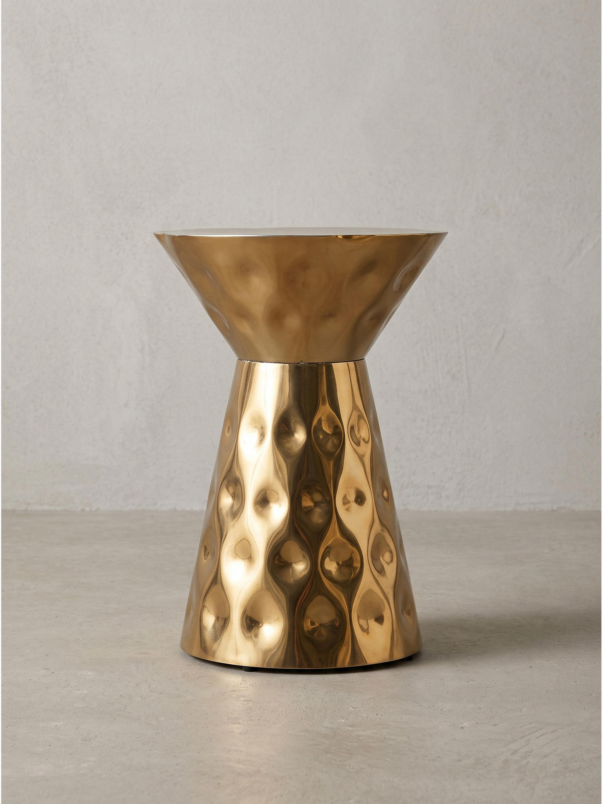 BEISTELLTISCH MAYENNE, Aluminium, handgefertigt, Gold, Ø 36 x 51 cm - Goldfarben, Metall (36/36/51cm) - KADIMA DESIGN