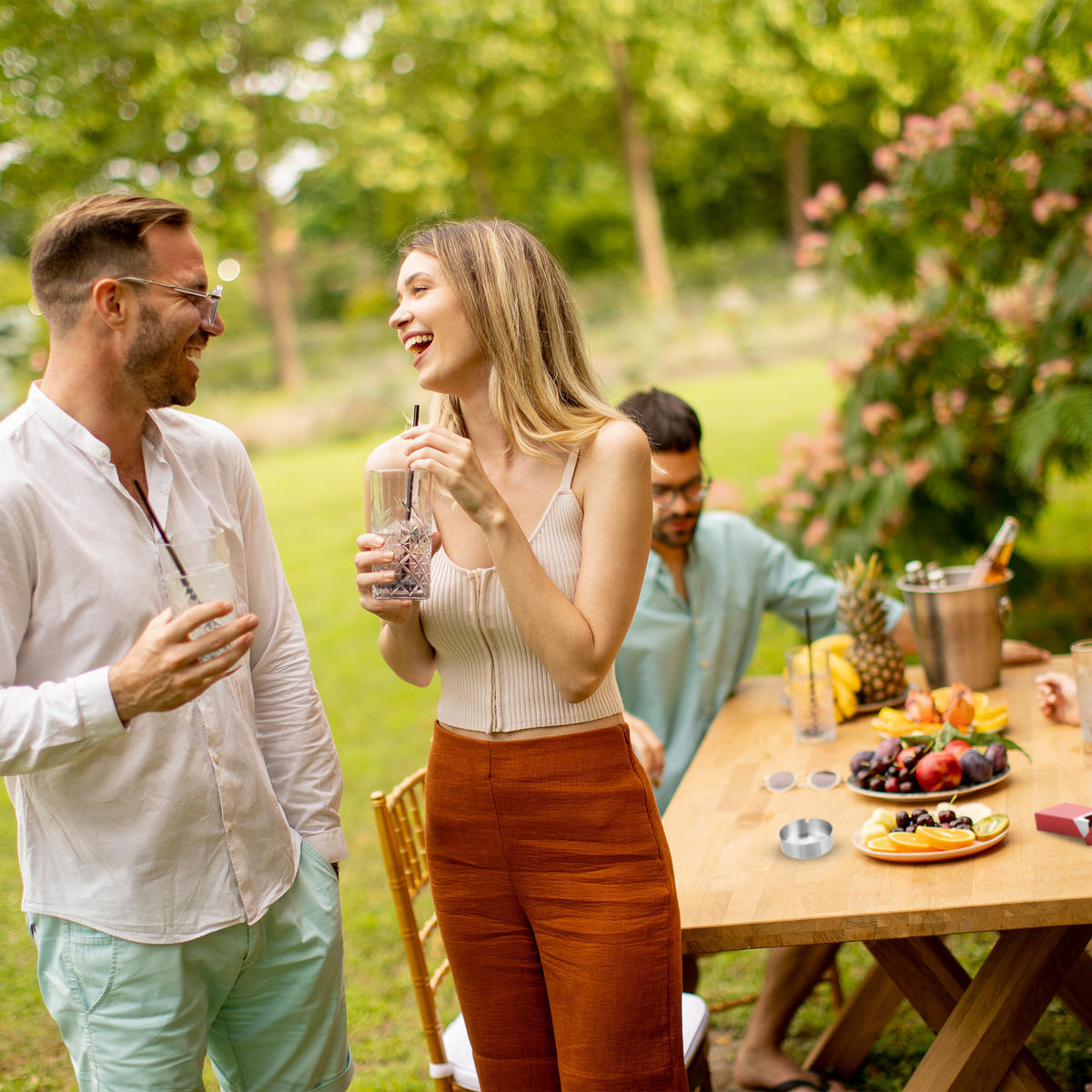 2xASCHENBECHER - Silberfarben, Metall (10cm) - Relaxdays