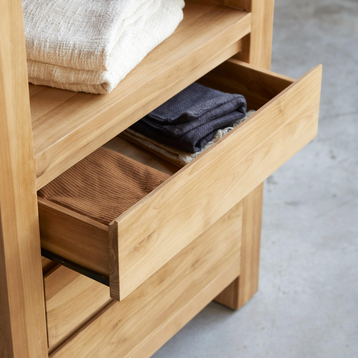 BÜCHERREGAL Eden Natur aus Teak - Naturfarben, Holz (75/200/40cm) - Tikamoon