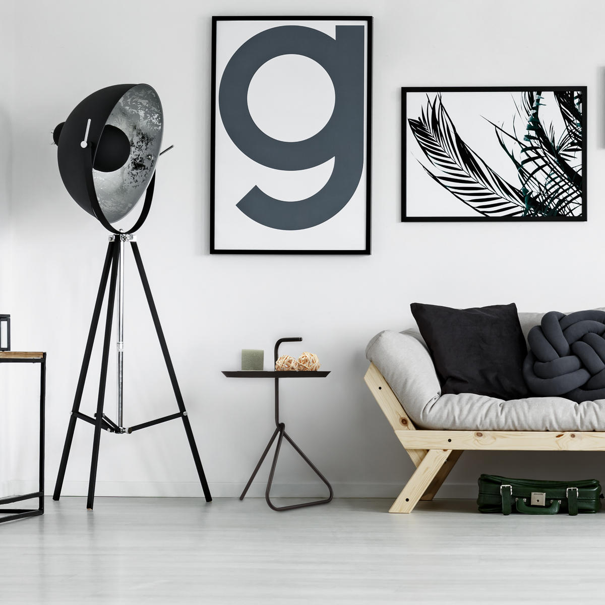 BEISTELLTISCH - Schwarz, Metall (40/40/59.5cm) - Relaxdays