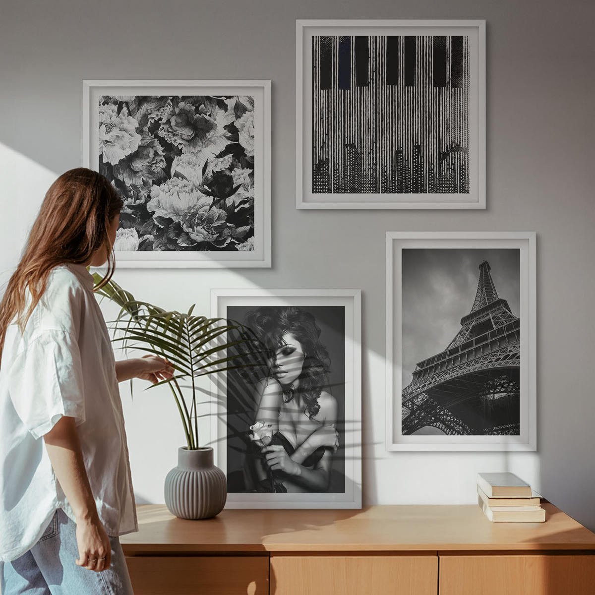 BILDER SET 4er Set - 50x50 cm & 40x60 cm Weißer Rahmen - Porträt einer Frau mit einer Eiffel-Rose - Weiß, Kunststoff (50/50cm) - TULUP