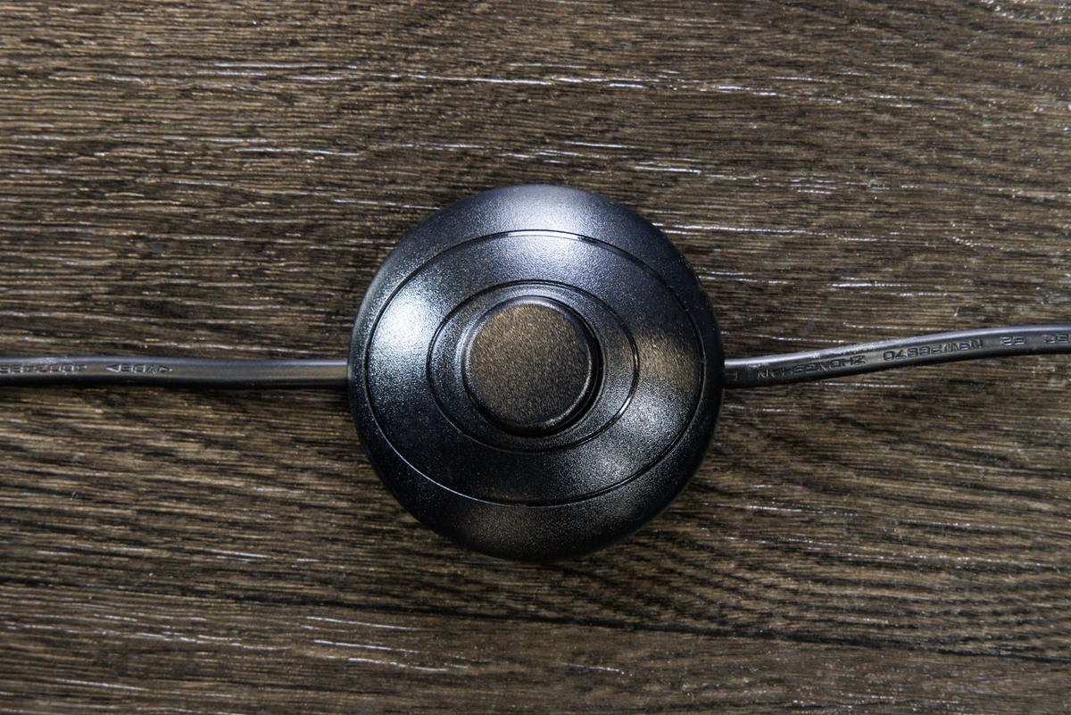 STEHLEUCHTE STUDIO Edelstahl Schwarz 145 cm - Silberfarben/Schwarz, Metall (51/51/146cm) - riess-ambiente