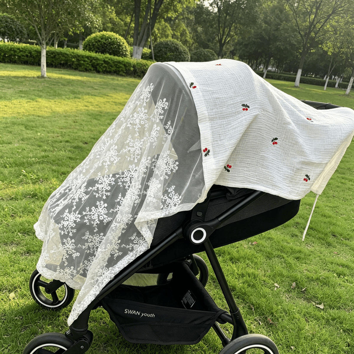 KINDERWAGEN-MOSKITONETZ Kirschmuster 130x100cm - Weiß, Textil - Weltevree