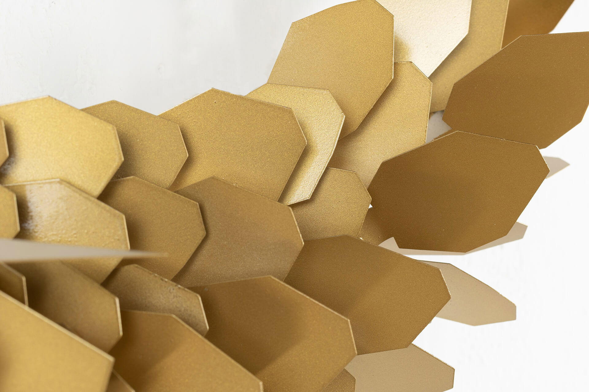 WANDDEKO Gold 70/34 cm - Goldfarben, Metall (2.42/34/10cm) - KUNSTLOFT