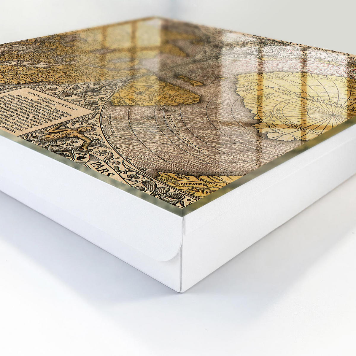 SCHLÜSSELBOX Weiß 30x30 cm – Türöffnung nach rechts - Antike alte Karte - Gelb, Metall (30/30/5cm) - TULUP