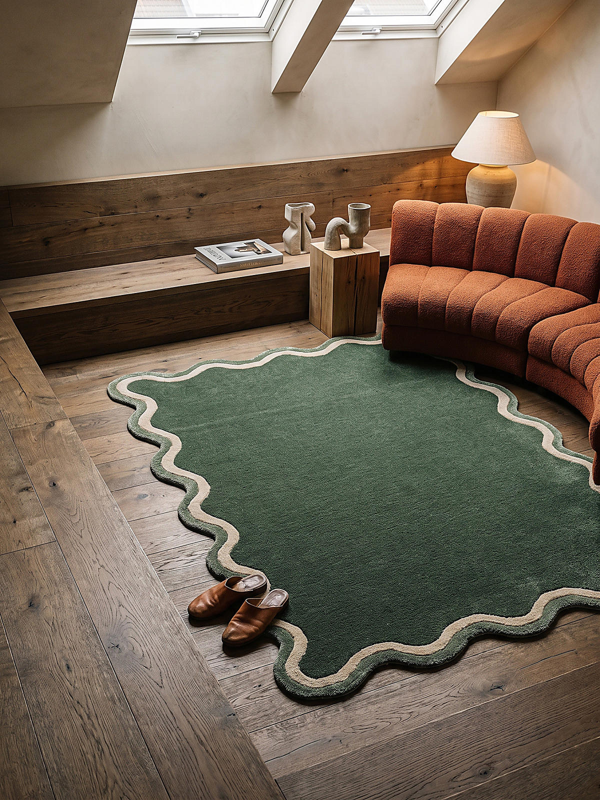 TEPPICH aus Wolle, handgetuftet, ALHAM, in Waldgrün, Wellenbordüre, 120 x 170 cm - Grün, Textil (120/170cm) - KADIMA DESIGN