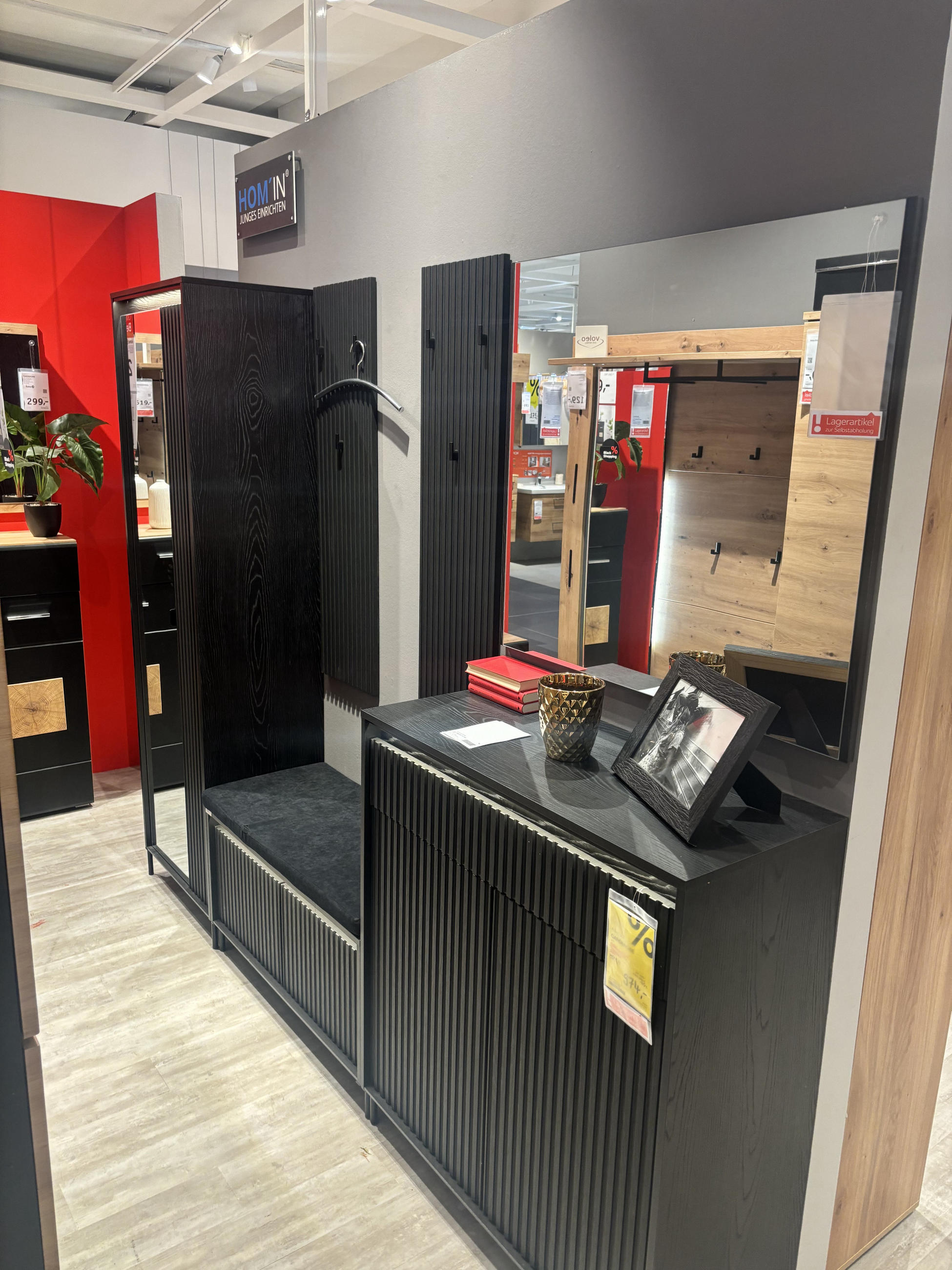 GARDEROBE NOTO - Hom`in