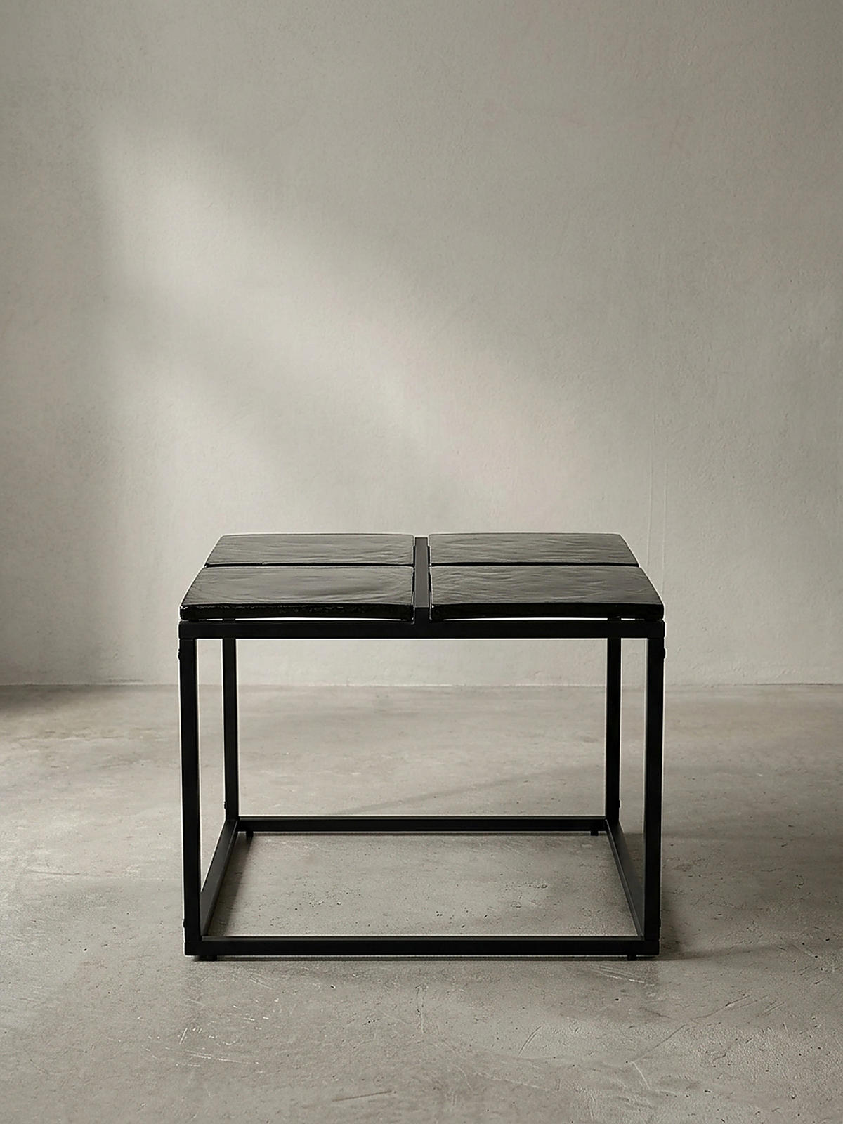 COUCHTISCH Quadratisch in Schwarz aus Glas und Metall, 58x58x43.5 cm - Schwarz, Glas/Metall (58/58/44cm) - KADIMA DESIGN