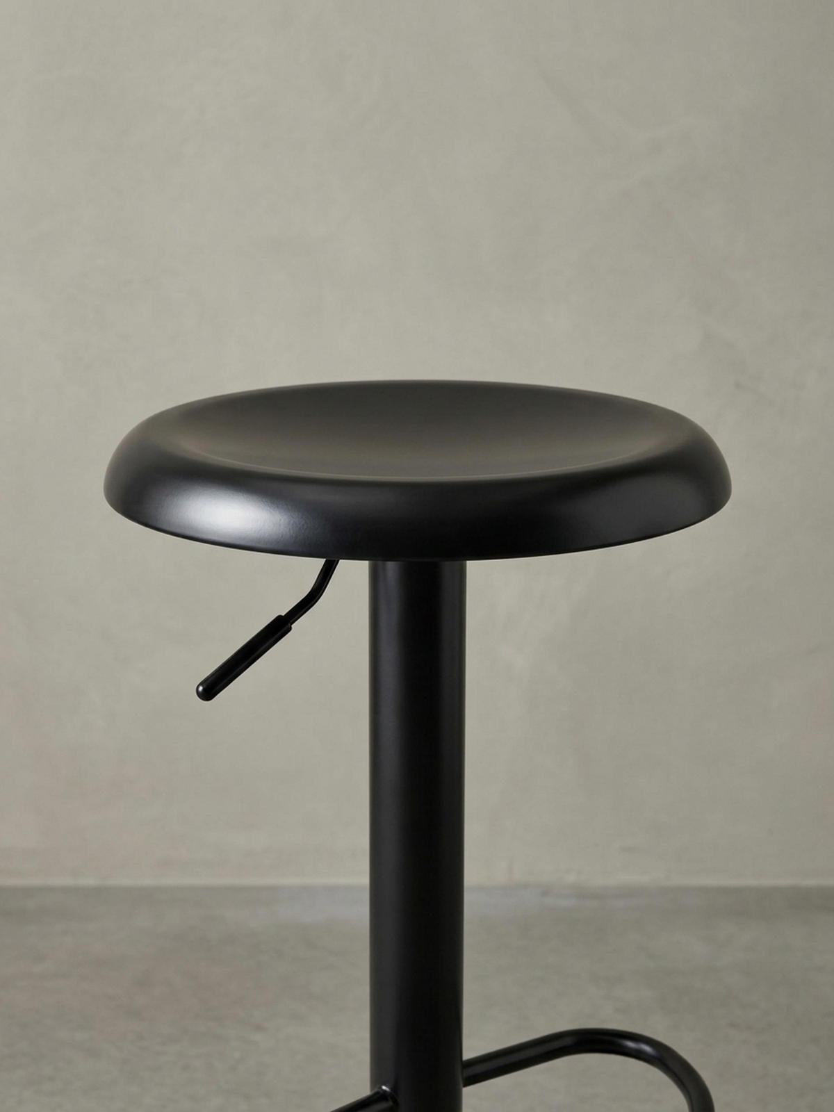 BARHOCKER – Schwarz, höhenverstellbar, mit Fußablage, 40x58–79 cm - Schwarz, Metall (40/79/40cm) - KADIMA DESIGN