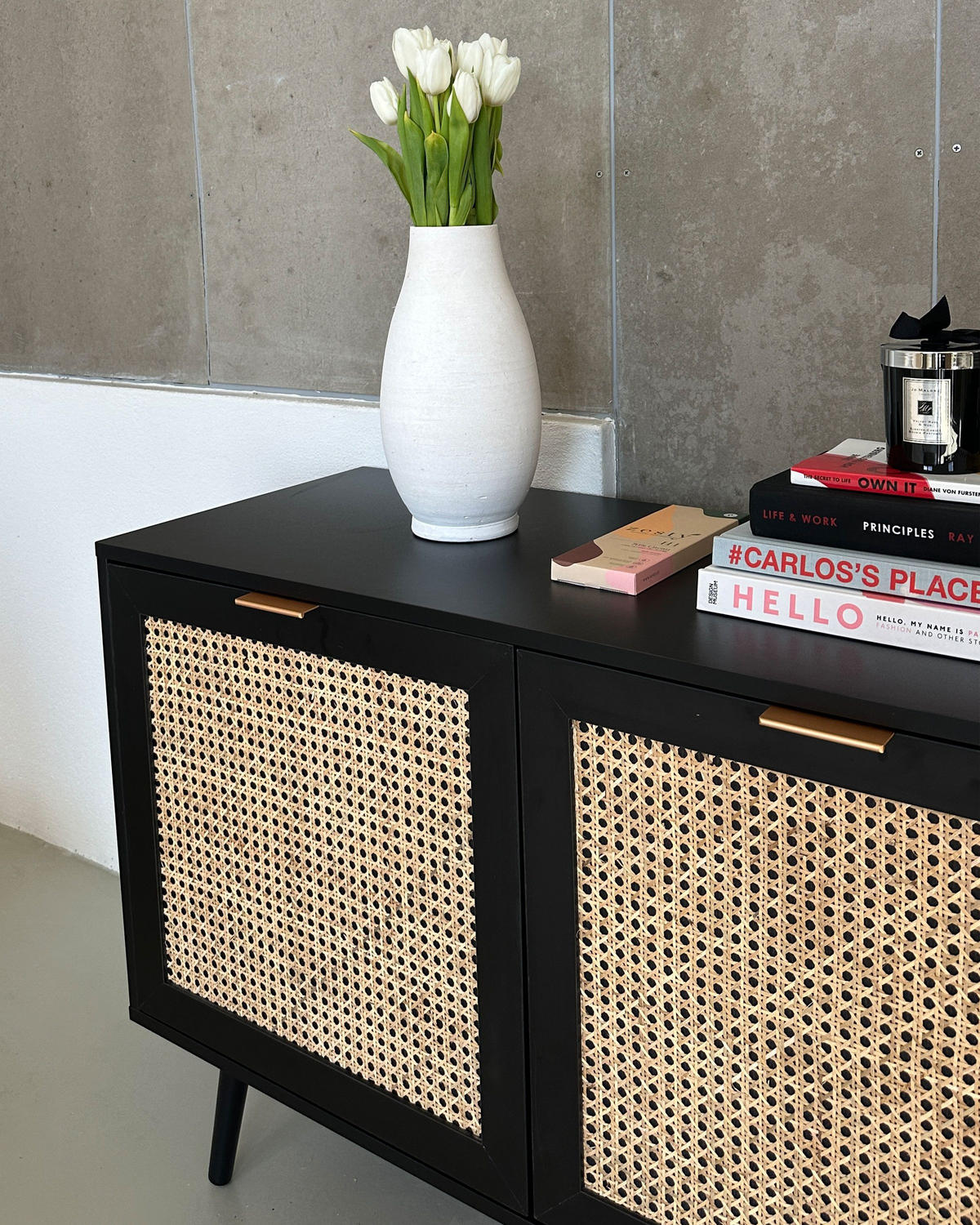 SIDEBOARD Schwarz Opoco - Beige/Schwarz, Holzwerkstoff (150/71/40cm) - Beliani