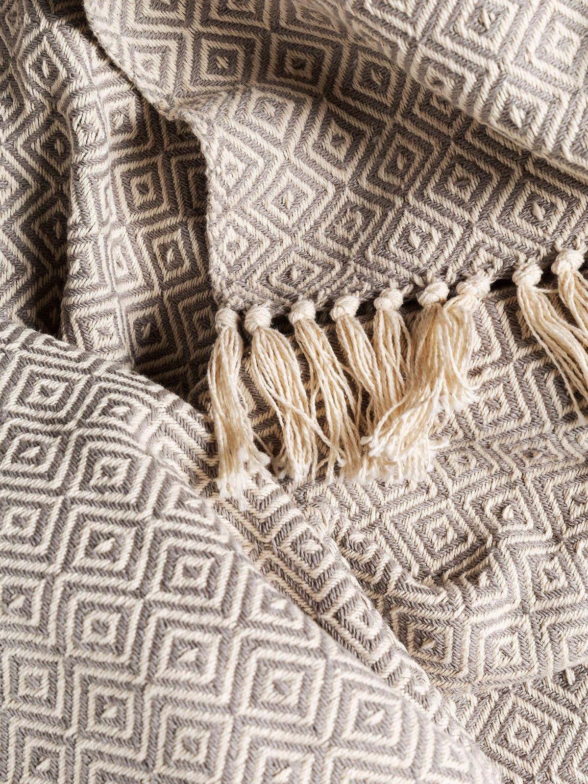 BAUMWOLLDECKE Jasmin Grau 125x150 cm - Grau, Textil (125/150cm) - benuta Nest