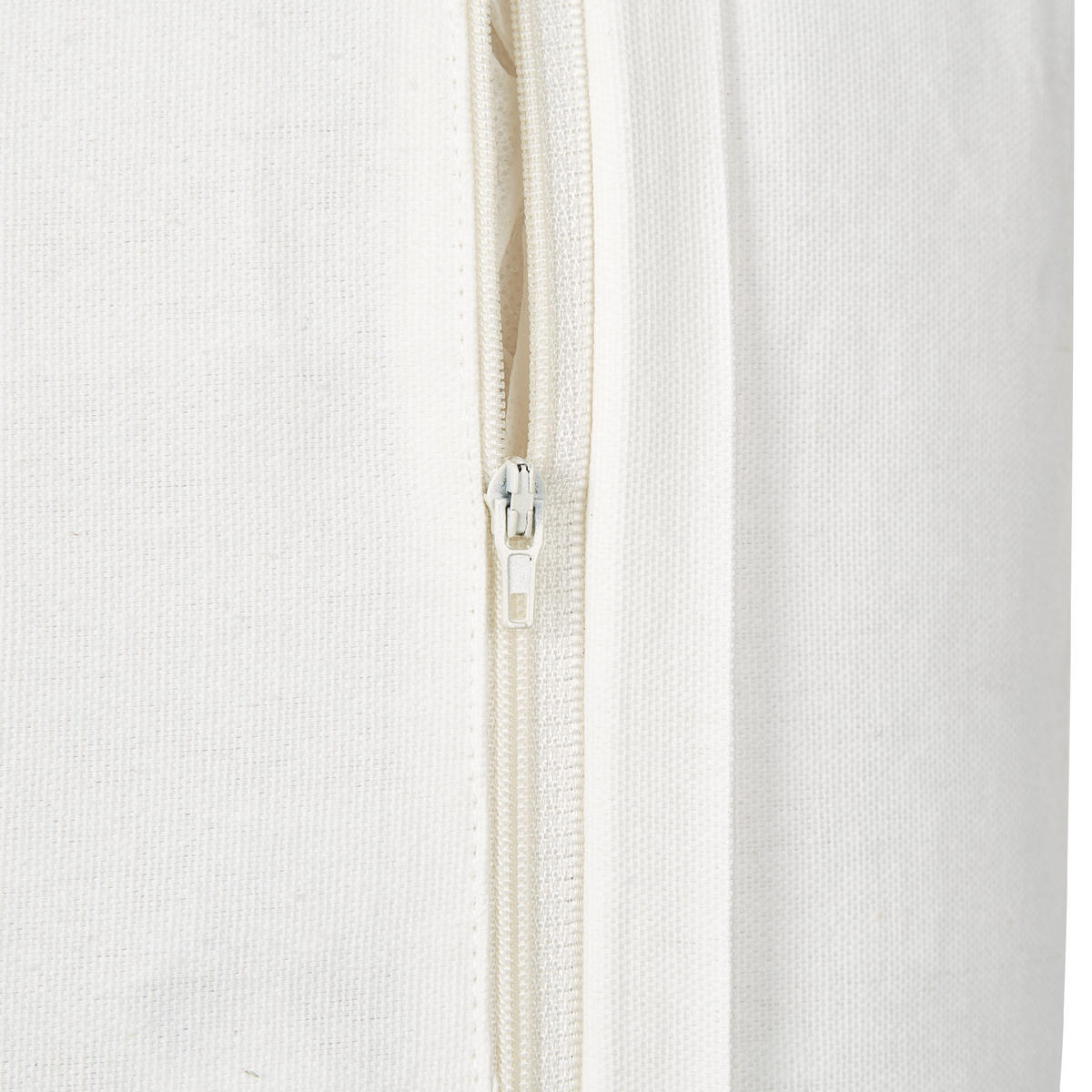 DEKOKISSEN 2er-Set Cremeweiß 45/45 cm Vallota - Rot/Goldfarben, Naturmaterialien (45/45cm) - Beliani