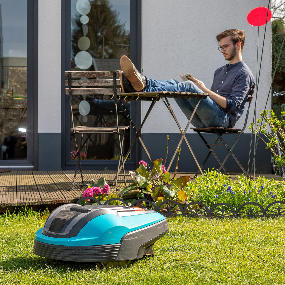 BEETEINFASSUNG - Schwarz, Metall (274.5/35/2.5cm) - Relaxdays