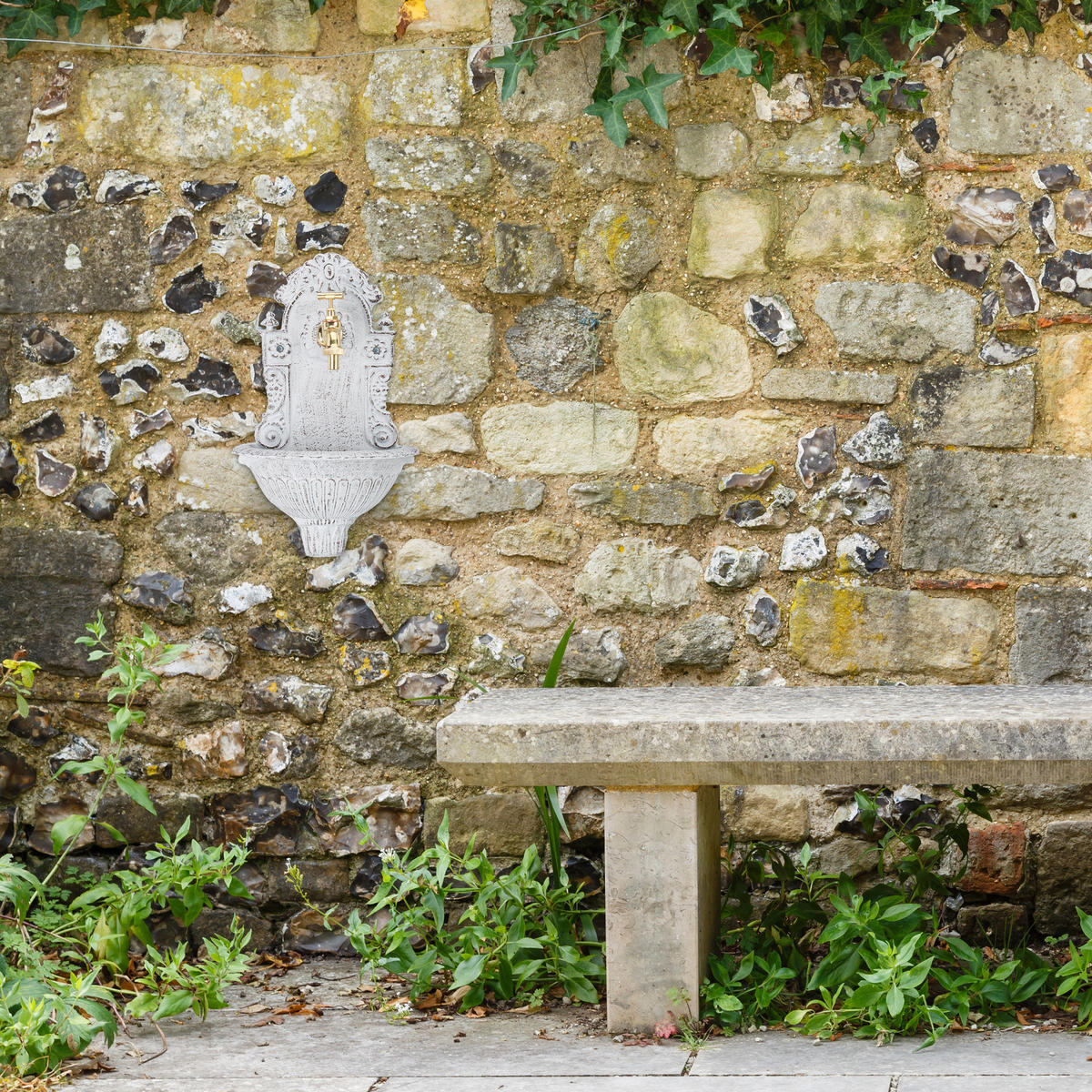 WANDBRUNNEN - Weiß, Metall (13/24.5/40cm) - Relaxdays