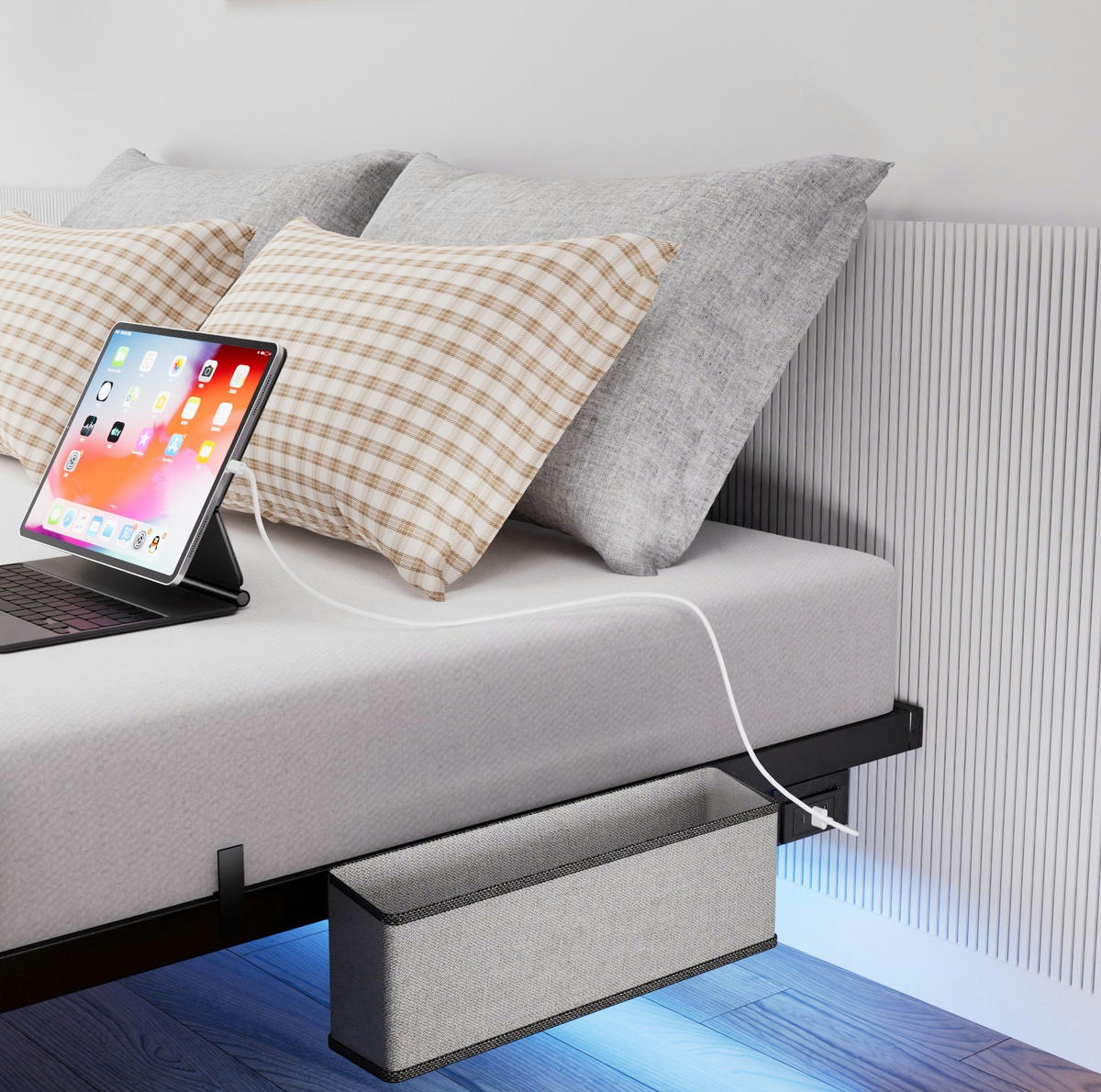 JUGENDBETT Metallbett 160/200 cm aus Stahl mit LED-Beleuchtung und Ladestation Schwarz - Schwarz, Metall (160/200cm) - Modenvie
