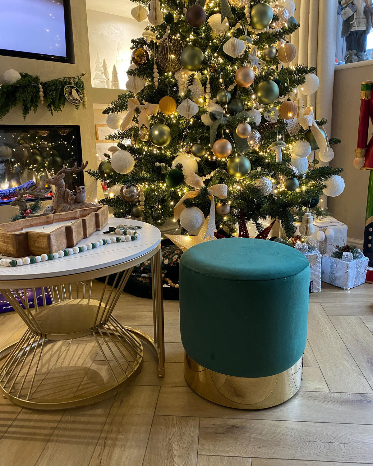 POUF Sophia 39/39/40 cm - verde, material textil (39/40/39cm) - Beliani