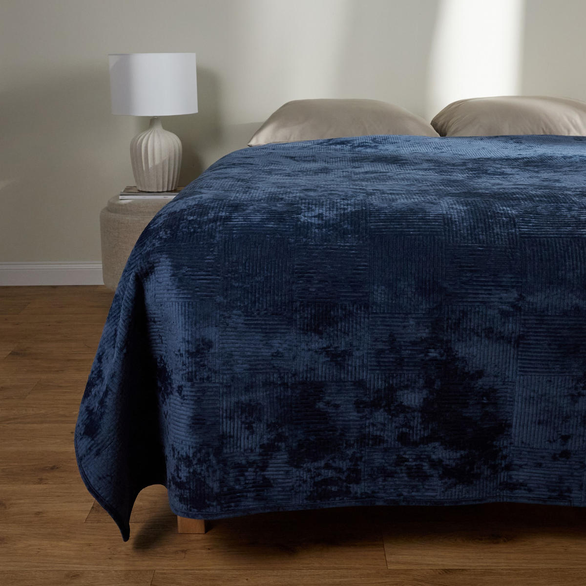 TAGESDECKE Quadron - Dunkelblau, Textil (200/220cm) - home&you