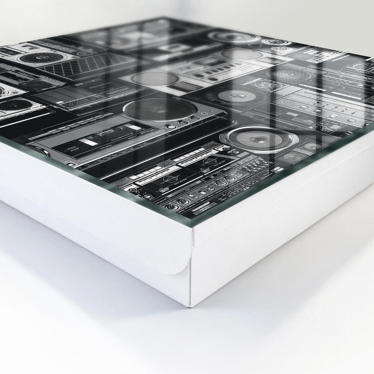 SCHLÜSSELBOX Weiß 30x30 cm – Türöffnung nach rechts - Musikalische Nostalgie - Multicolor, Metall (30/30/5cm) - TULUP
