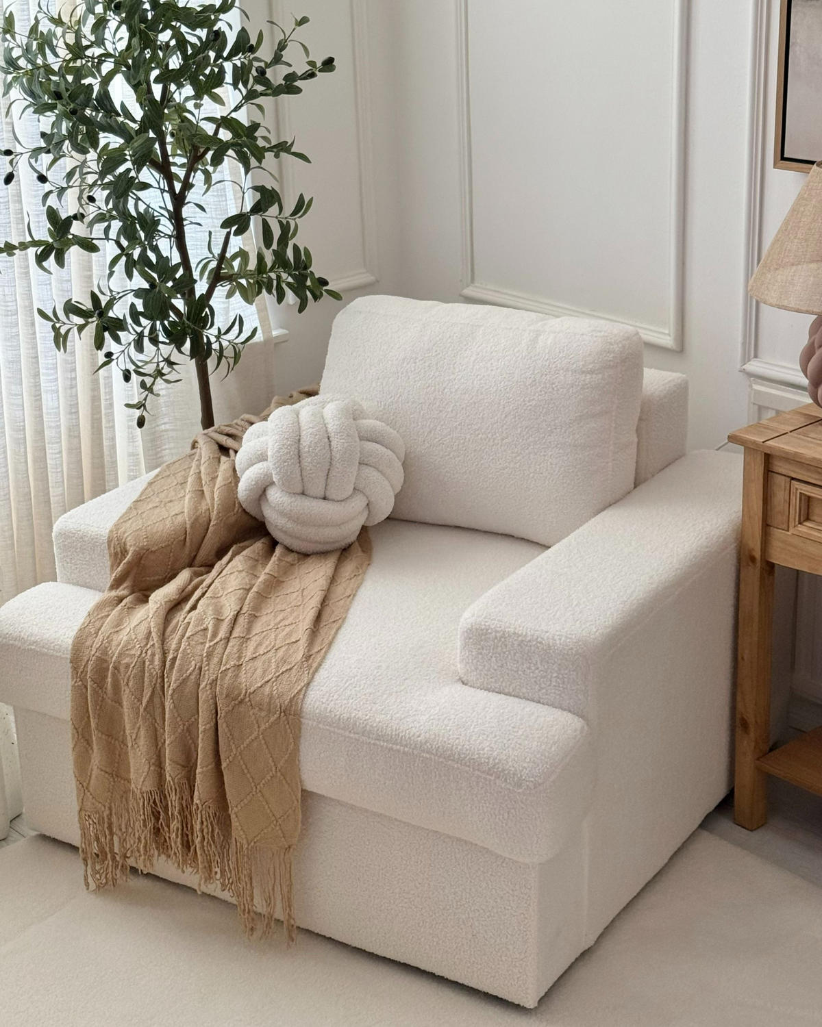 FOTOLIU bouclé alb crem Alla - alb, material textil (108/85/103cm) - Beliani