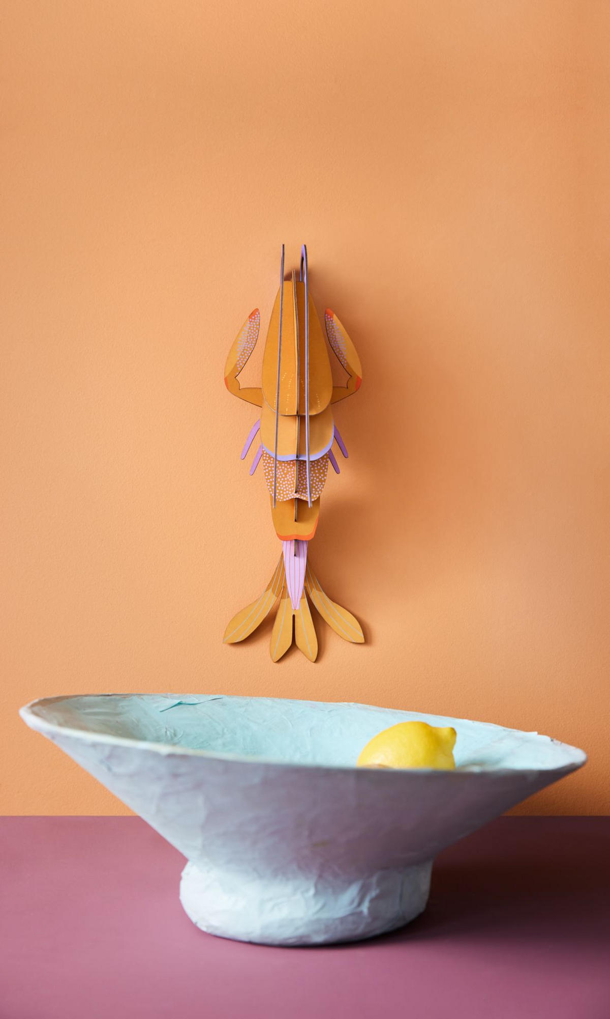 WANDDEKO Bernstein-Garnele 15/35.5 cm - Multicolor, Wellpappe (15/35.5/13cm) - KUNSTLOFT